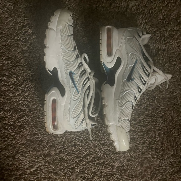 Nike - Picture 4 of 4